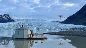 Overnight adventure on Fjallsárlón